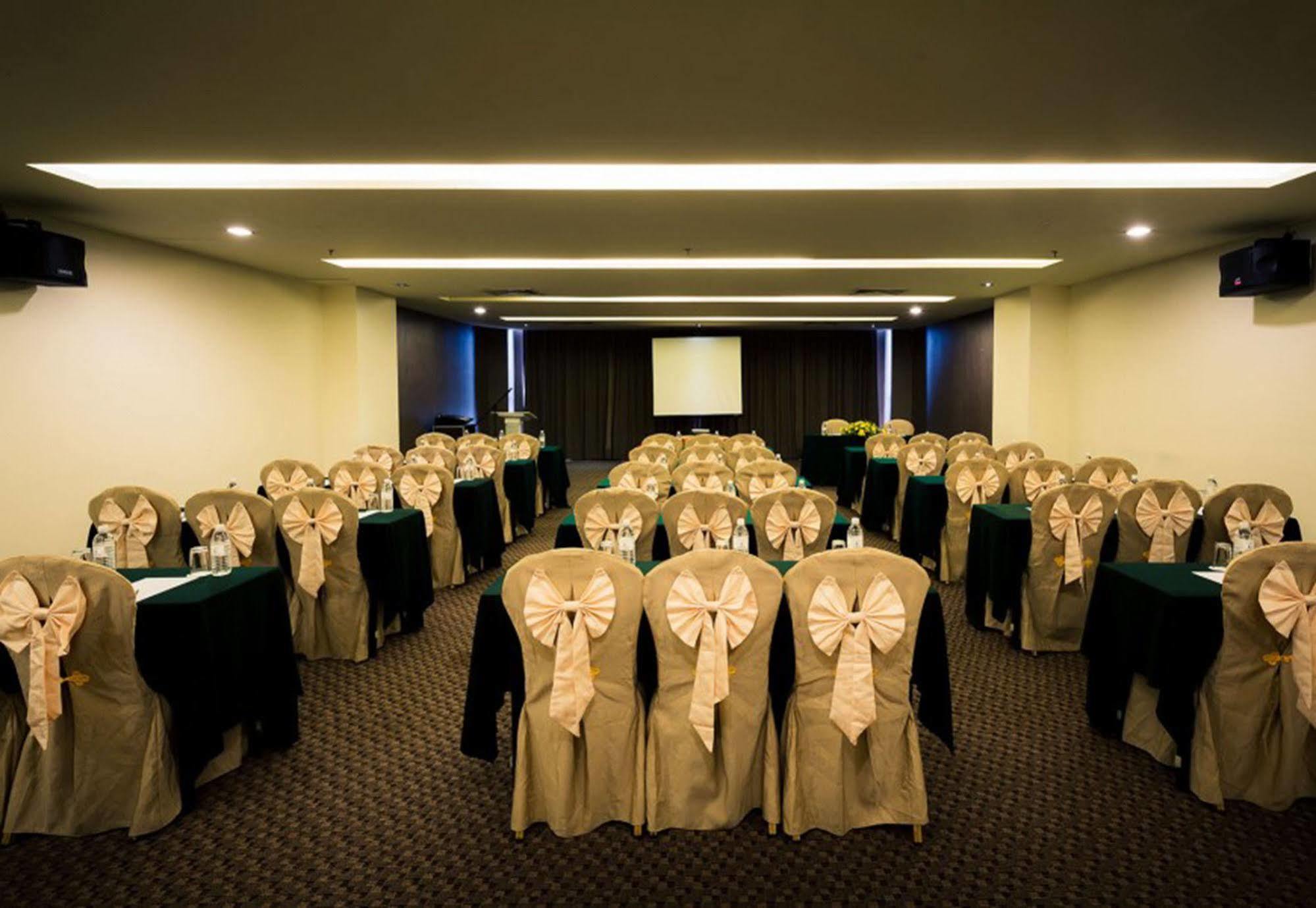 Tower Regency Hotel & Apartments Ипох Экстерьер фото
