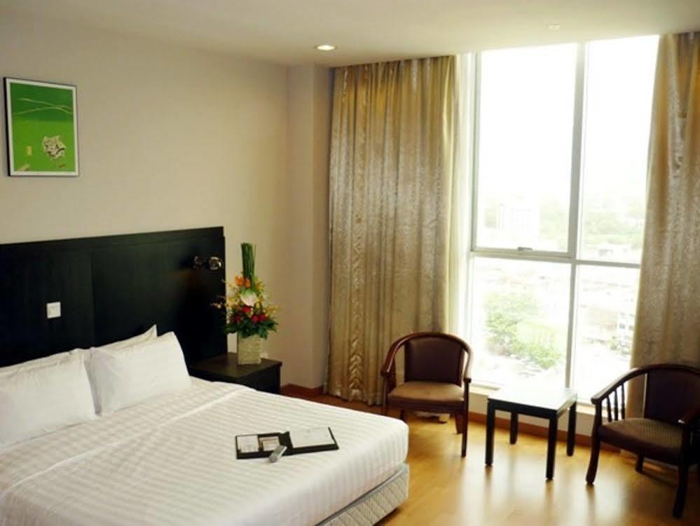 Tower Regency Hotel & Apartments Ипох Экстерьер фото