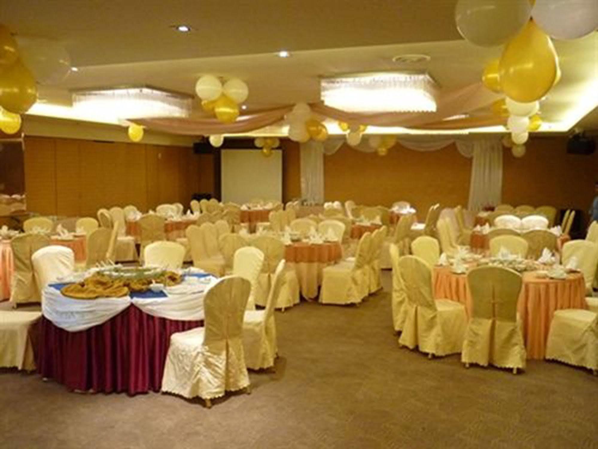 Tower Regency Hotel & Apartments Ипох Экстерьер фото
